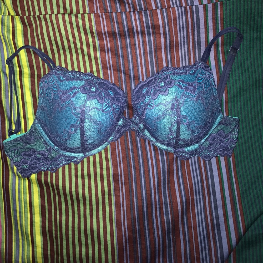 VS VERY SEXY PUSH UP BRA