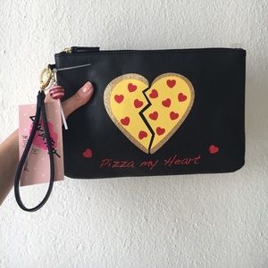 HP Pizza  My Heart ♥️ Clutch