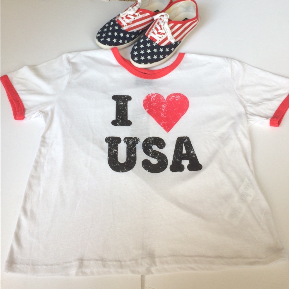 NWT Cotton On Women's Crop Top.