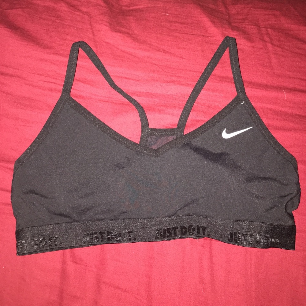 NIKE sports bra lightweight