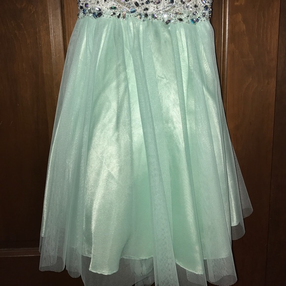 Semi-formal Homecoming dress - Picture 3 of 4