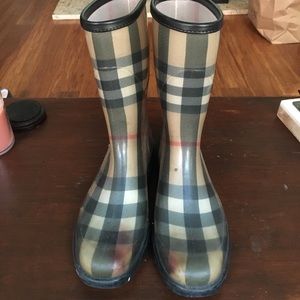 Authentic Burberry rain boots