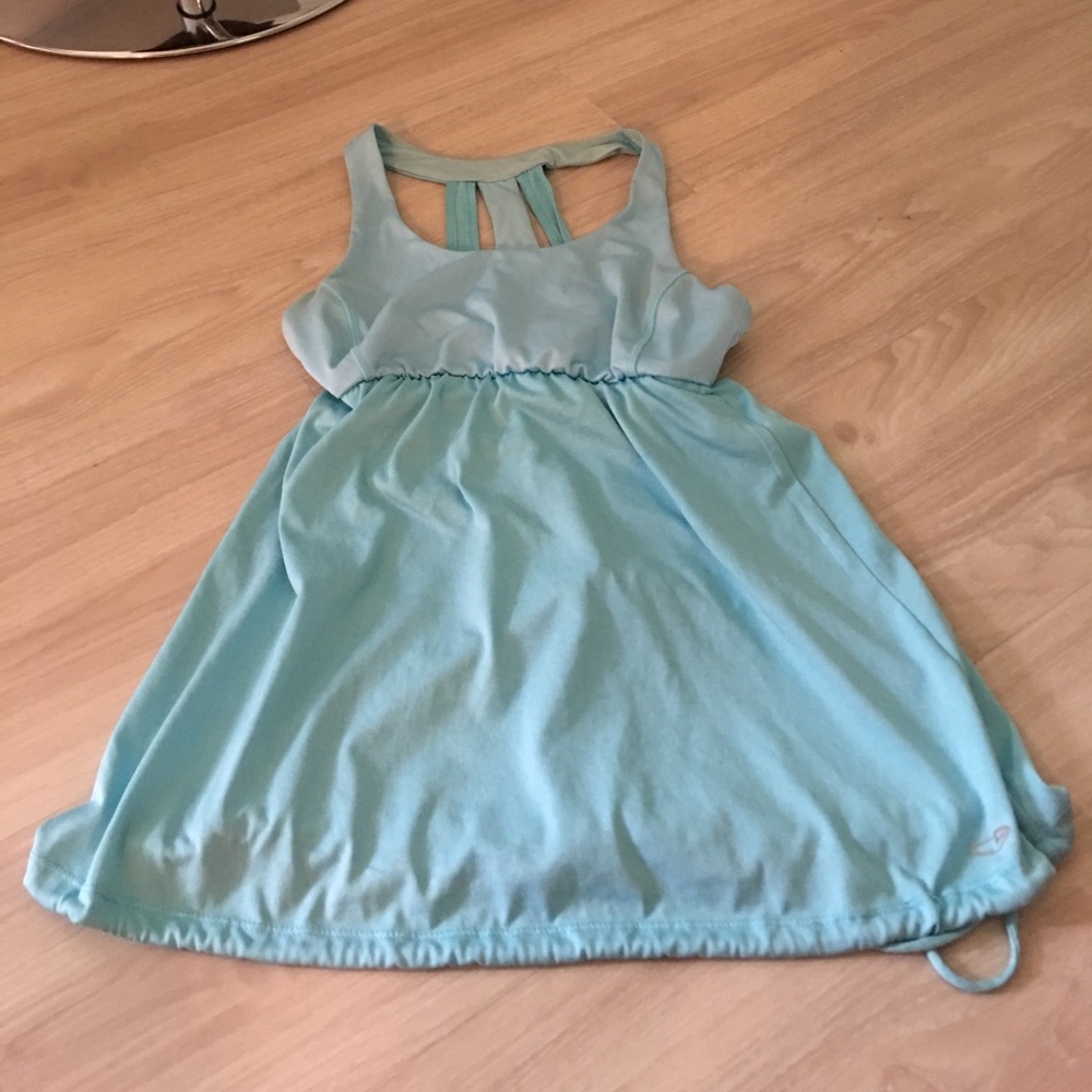 Cutout Built in Bra Tank S