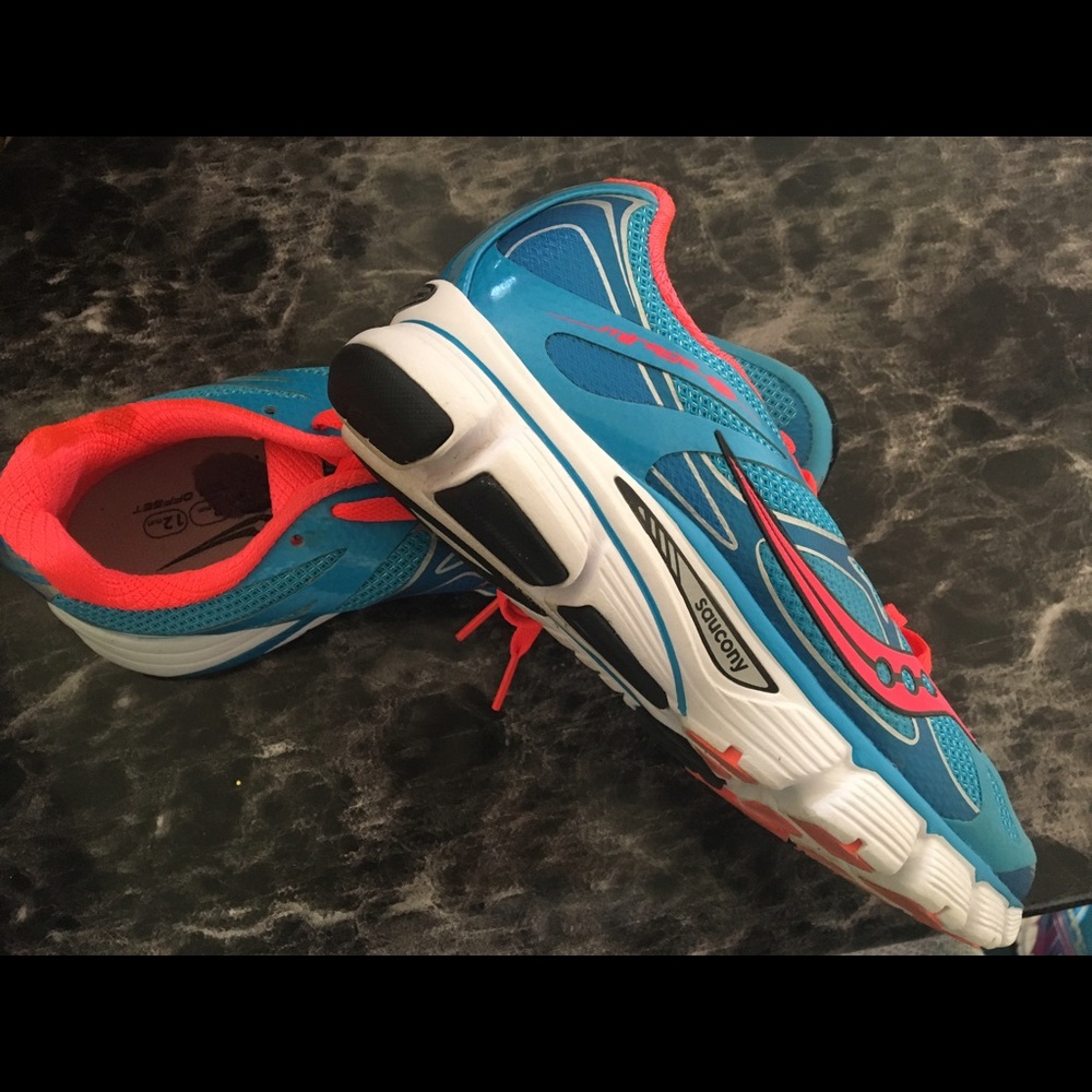 9.5 women's shoes - Picture 2 of 2