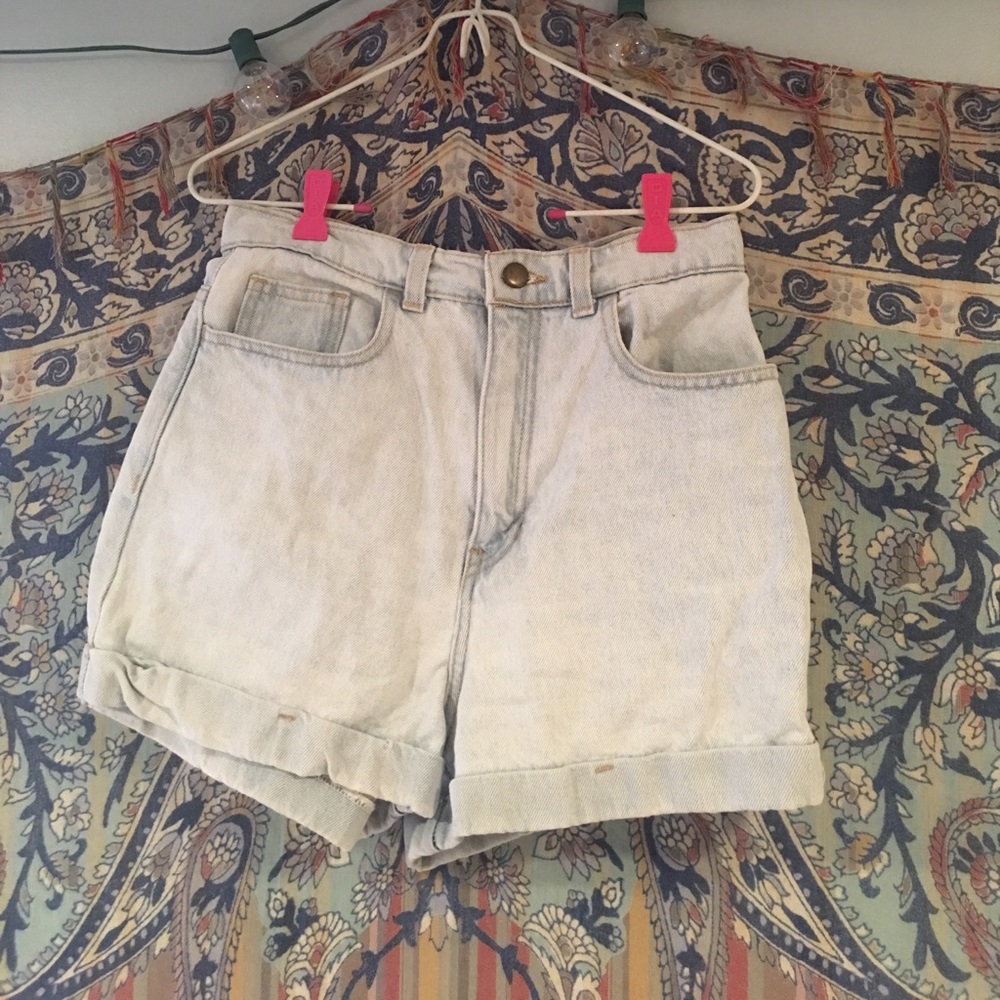 AMERICAN APPAREL very high waisted jean shorts