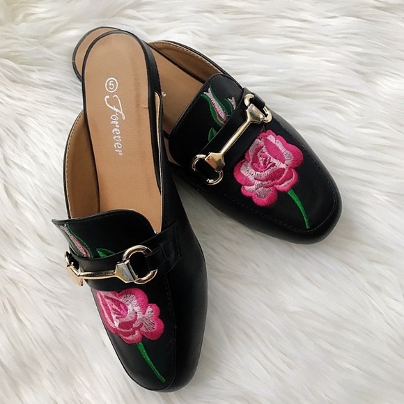 6, 6.5 7 left!! Embroidered Loafer Mules - Picture 2 of 3
