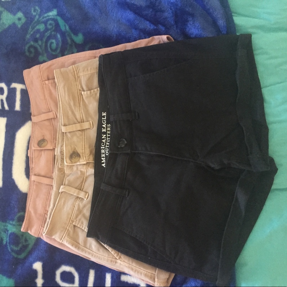 3 pairs of American eagle shorts