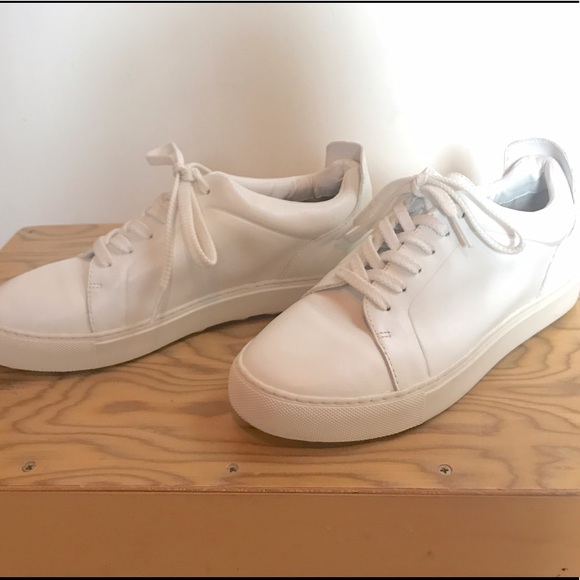 Dolce Vita Westin Sneakers - Picture 2 of 6