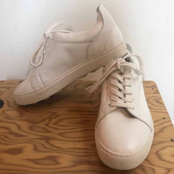 Dolce Vita Westin Sneakers - Picture 3 of 6