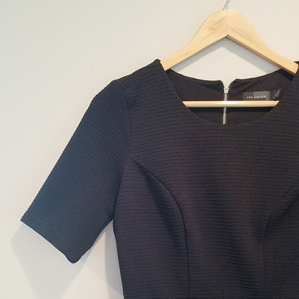 Black Short Sleeve Dress