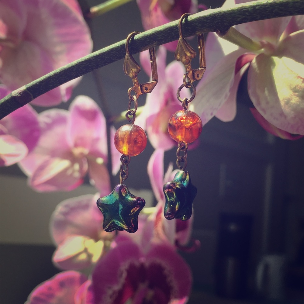 amber and star bead earrings