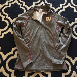 Wisconsin pullover