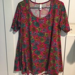 Small LuLaRoe Perfect Tee
