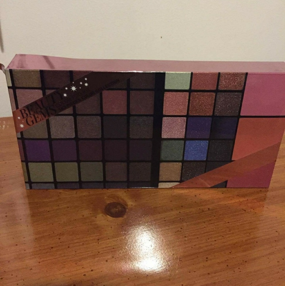 Makeup box