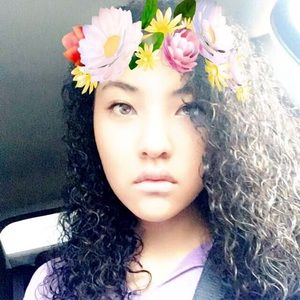 Meet your Posher, Loisa