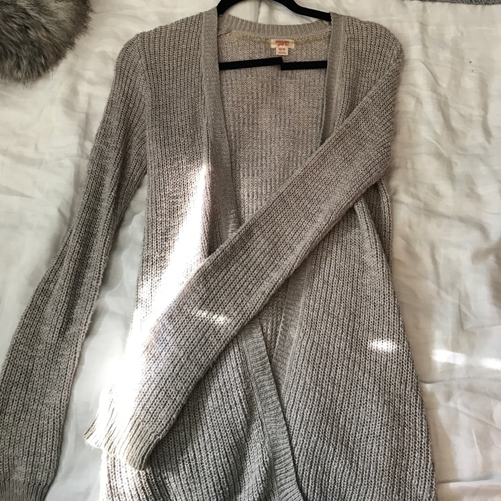 Light grey knit cardigan