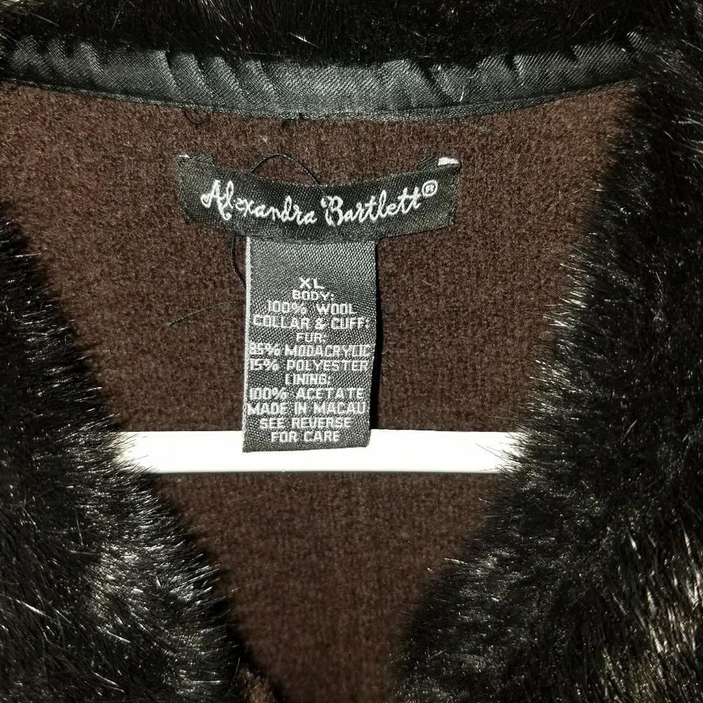 Wool sweater - Picture 2 of 2