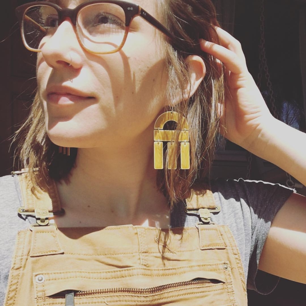 Meet your Posher, Emily