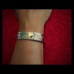 Heart magnetic bracelet