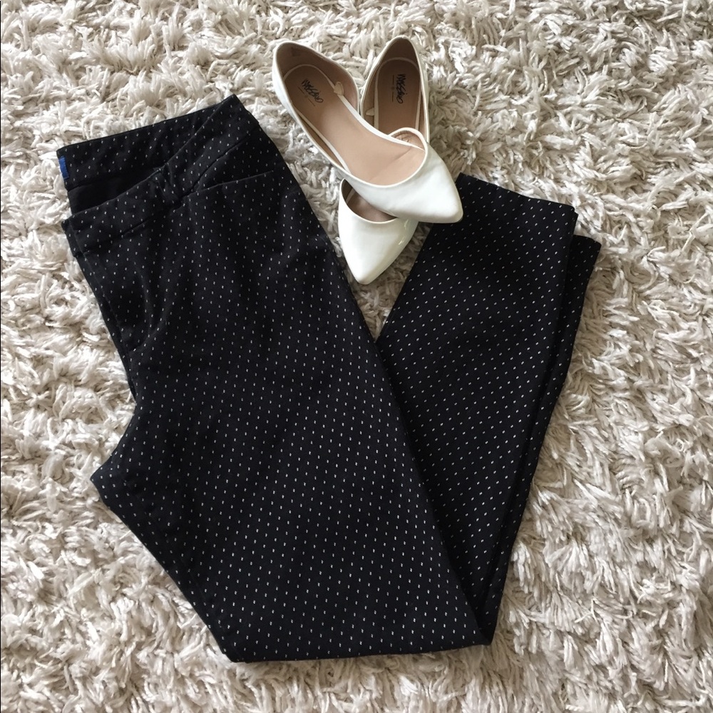 Old Navy Pixi Pants! Dotted pattern! Size 16 TALL!