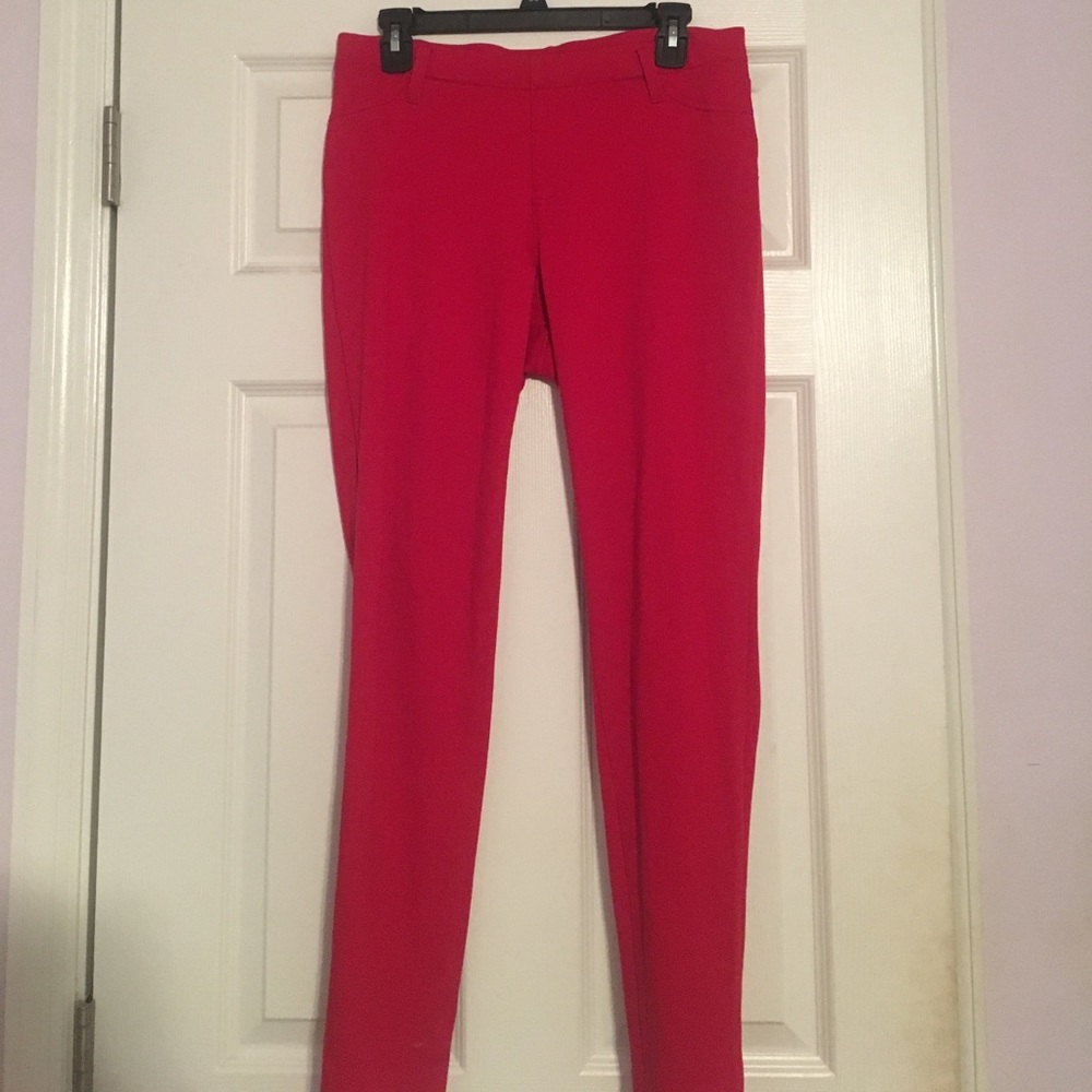 Red jeggings
