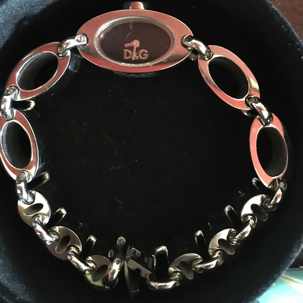 Vintage D&G Chain Watch
