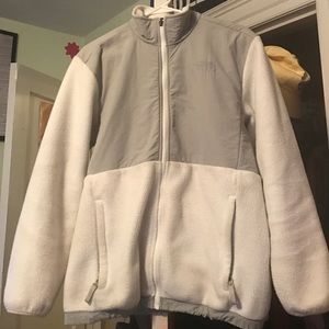 NORTH FACE (girls XL) DENALI JACKET