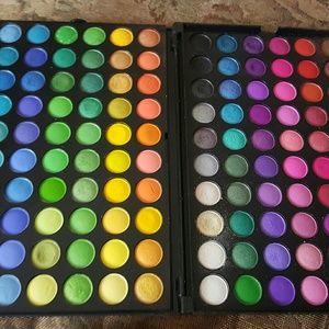 Bh cosmetic 120 Eyeshadow Pallet