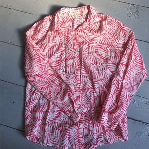 Adorable patterned blouse