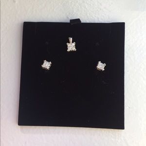 White gold/small diamond earrings&necklace pendant