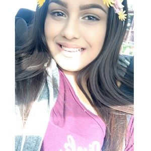 Meet your Posher, Karina