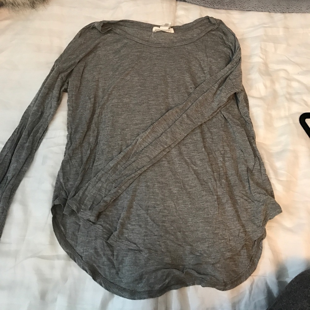Grey long tee shirt