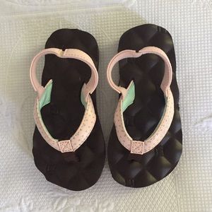 Kids Reef sandals, size 3/4
