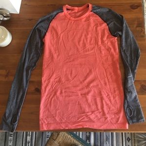 Lululemon top