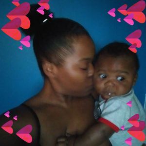 Meet your Posher, Latoya