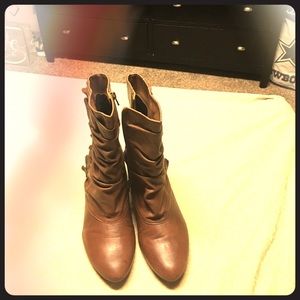 Carlos Santana boots