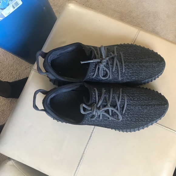 Yeezys - Picture 1 of 4