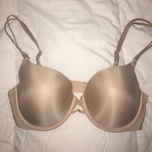 Demi 34 d