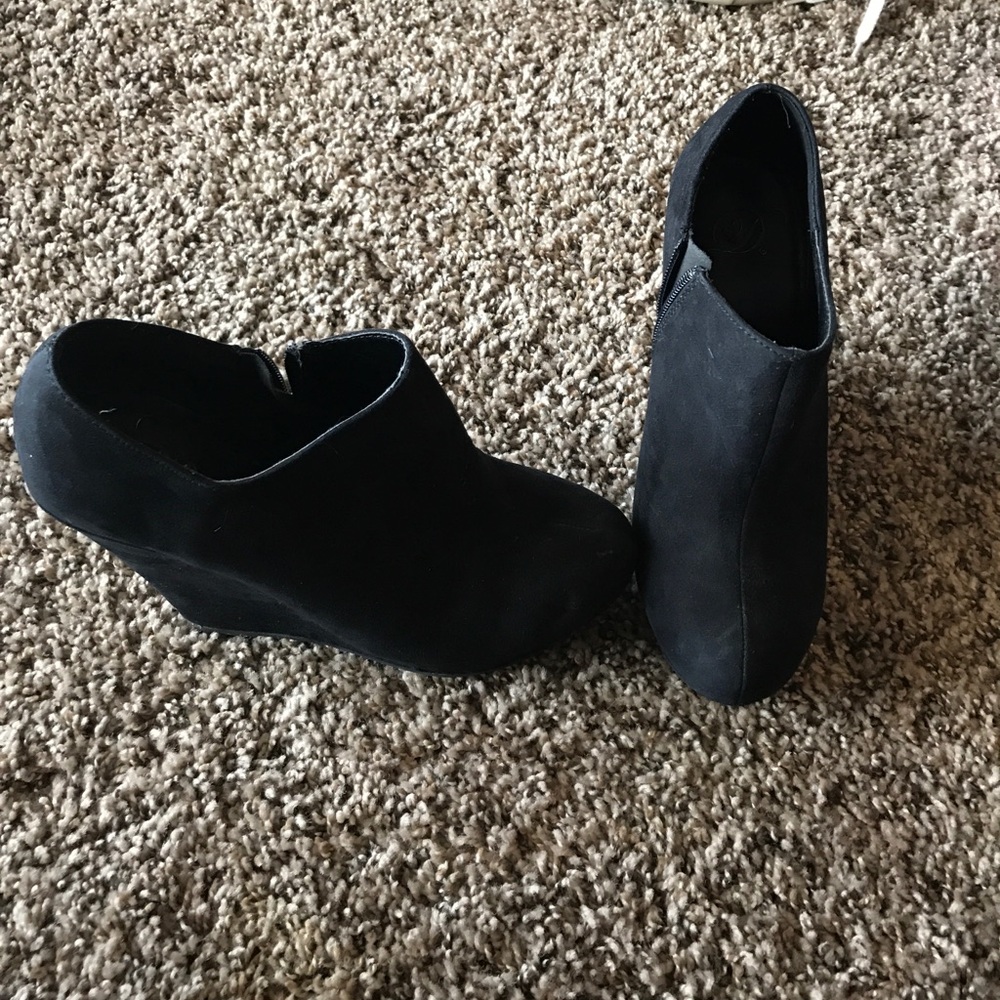 Black Heeled booties size 6.5
