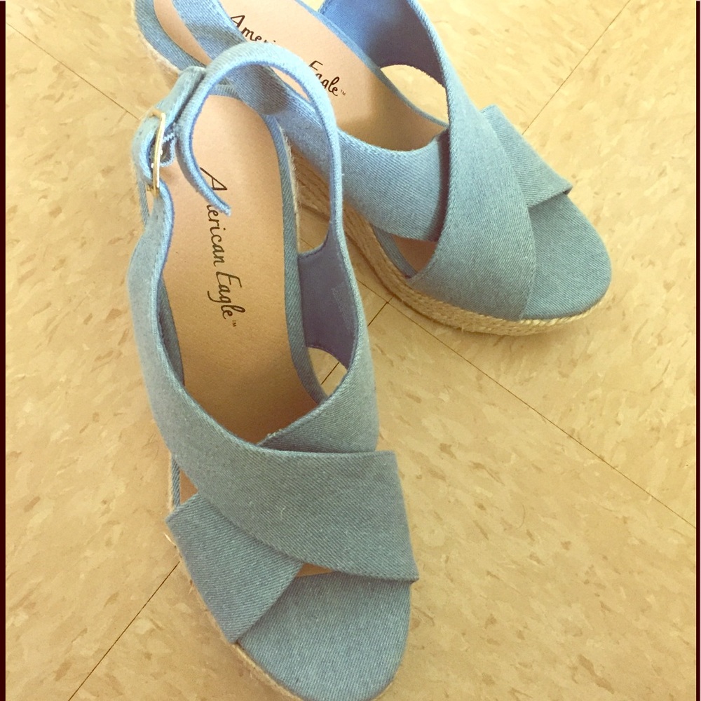 American Eagle Wedges Size 9