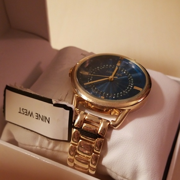 Nine West women's watch - Picture 2 of 4