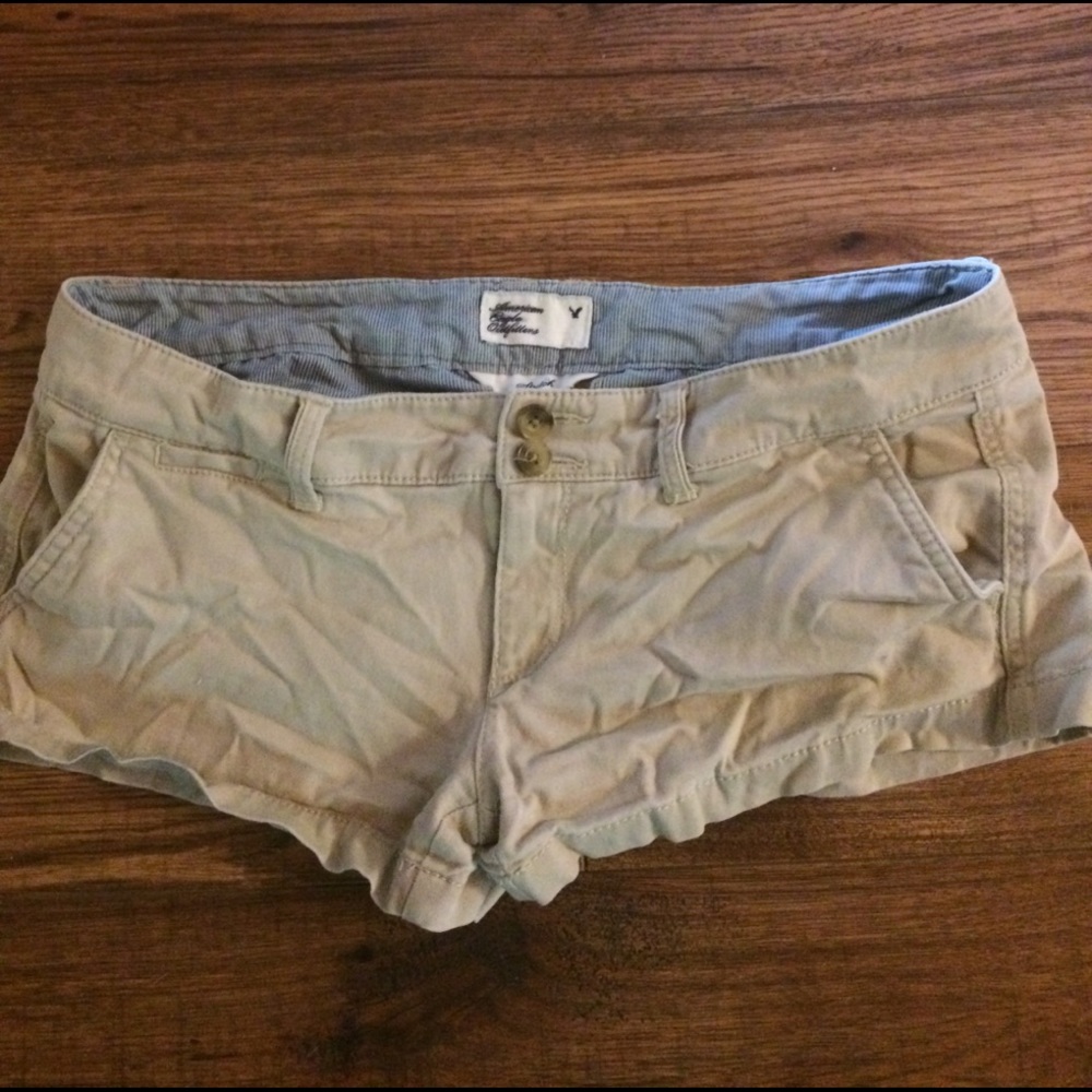 American Eagle brown shorts size 3