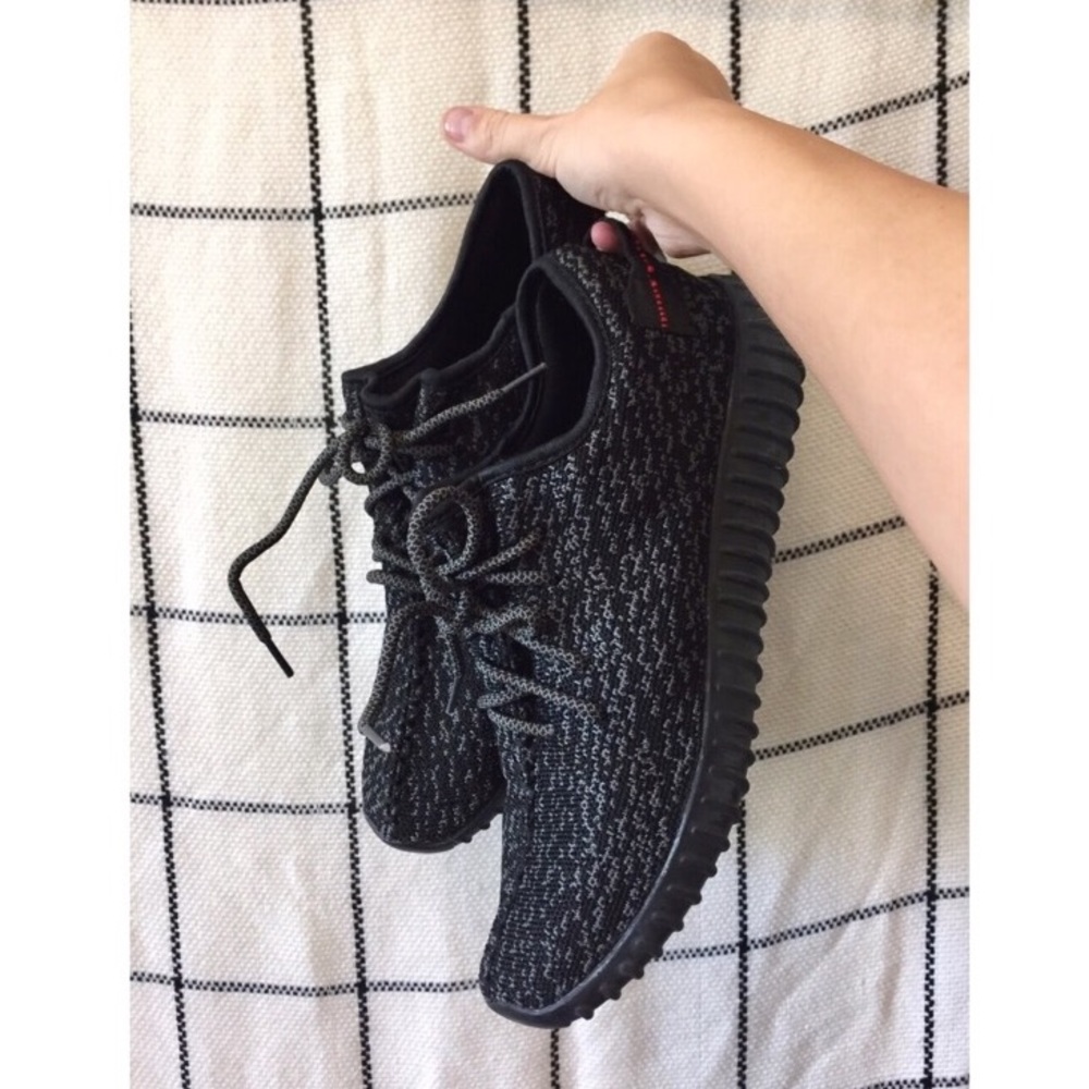NWOT // Yeezy Boosts Lookalike