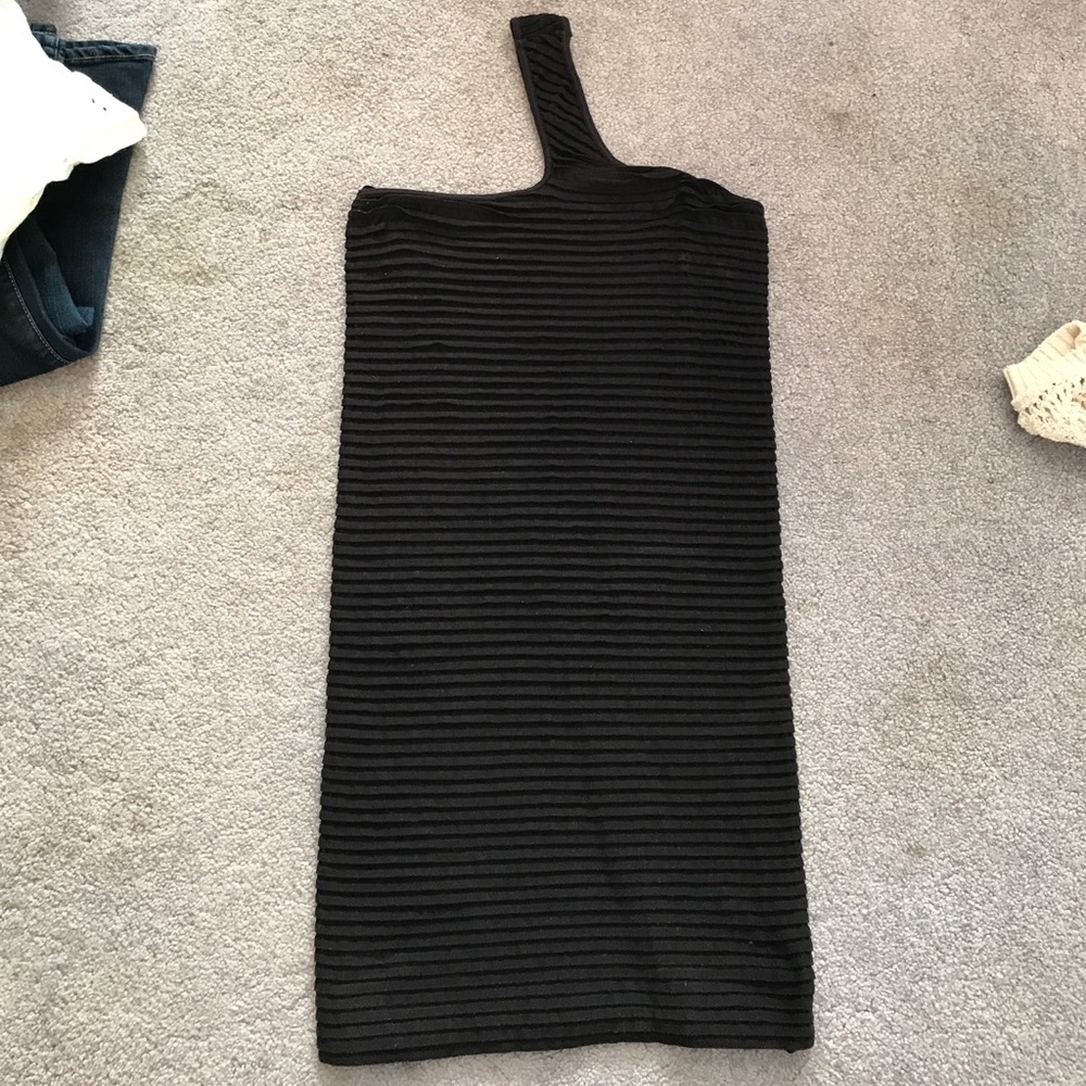 BCNG GENERATION ONE SHOULDER DRESS