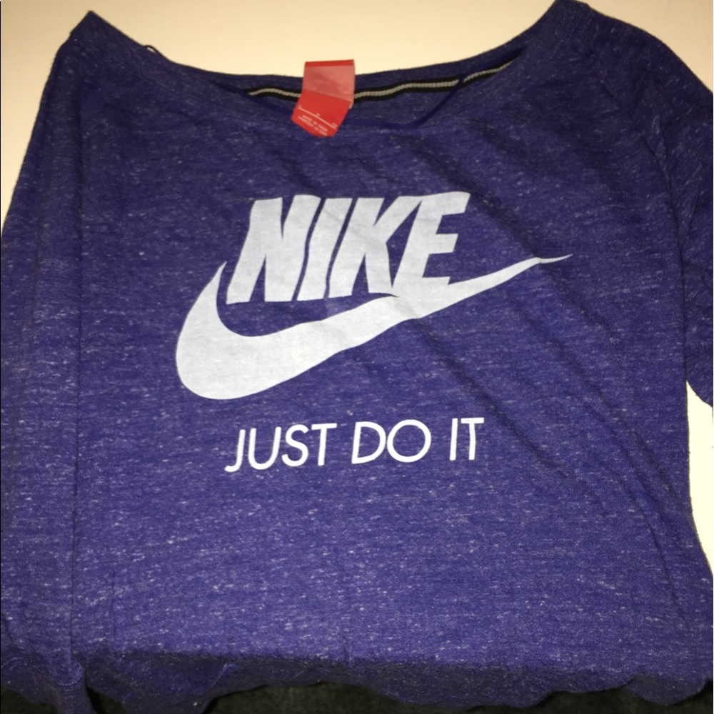 Nike sweatshirt shirt