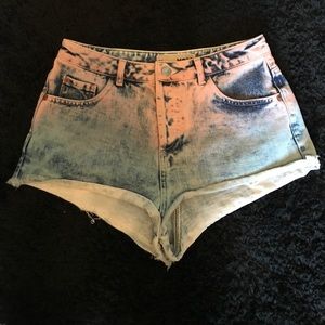 *NWOT* TOPSHOP Cut Off Short