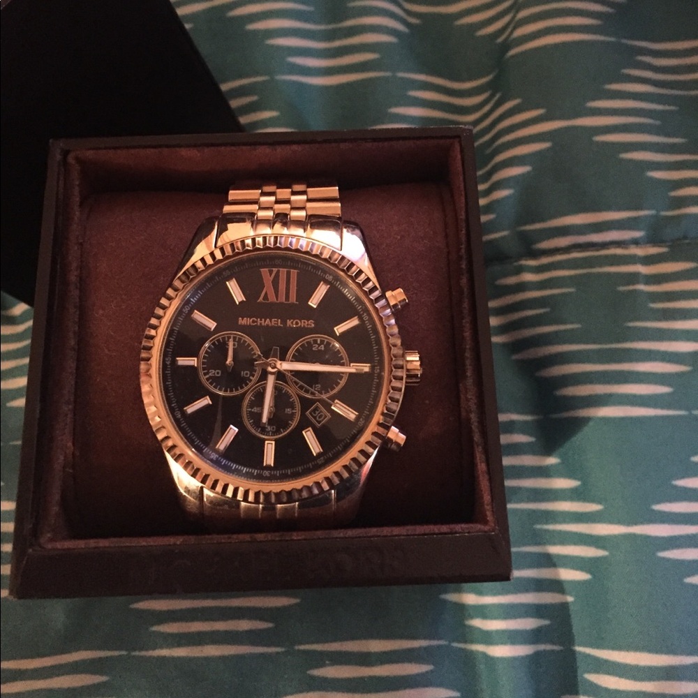 Mans Micheal Kors Watch - Picture 2 of 4