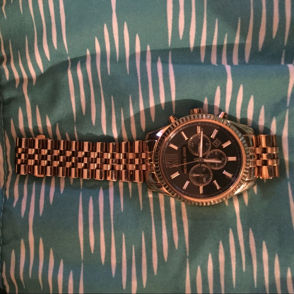 Mans Micheal Kors Watch - Picture 3 of 4