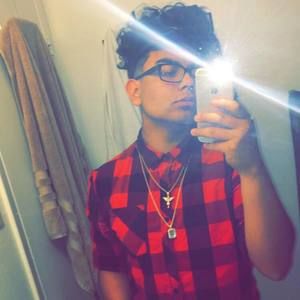 Meet your Posher, Carlos