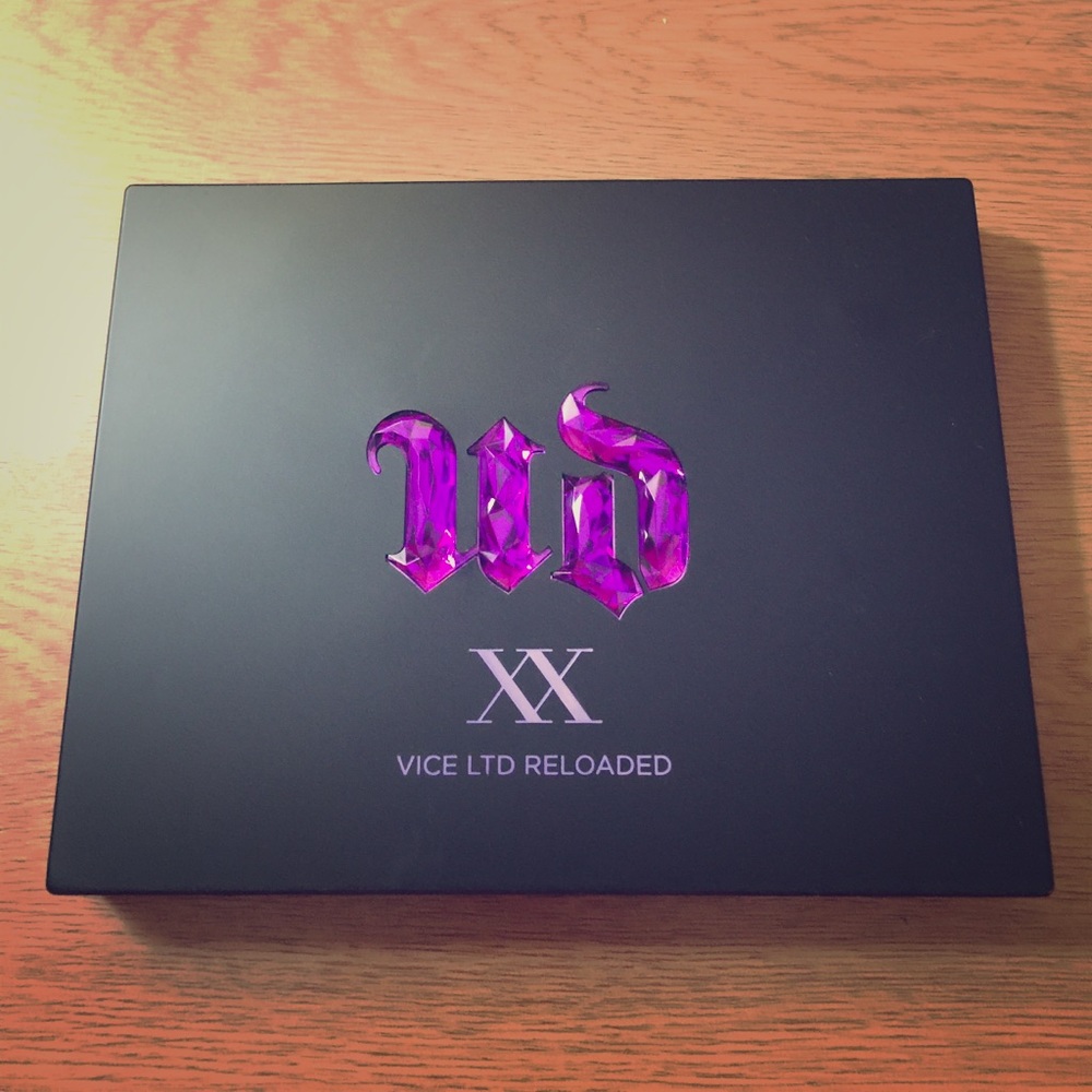 UD XX Vice LTD Reloaded Eyeshadow Palette
